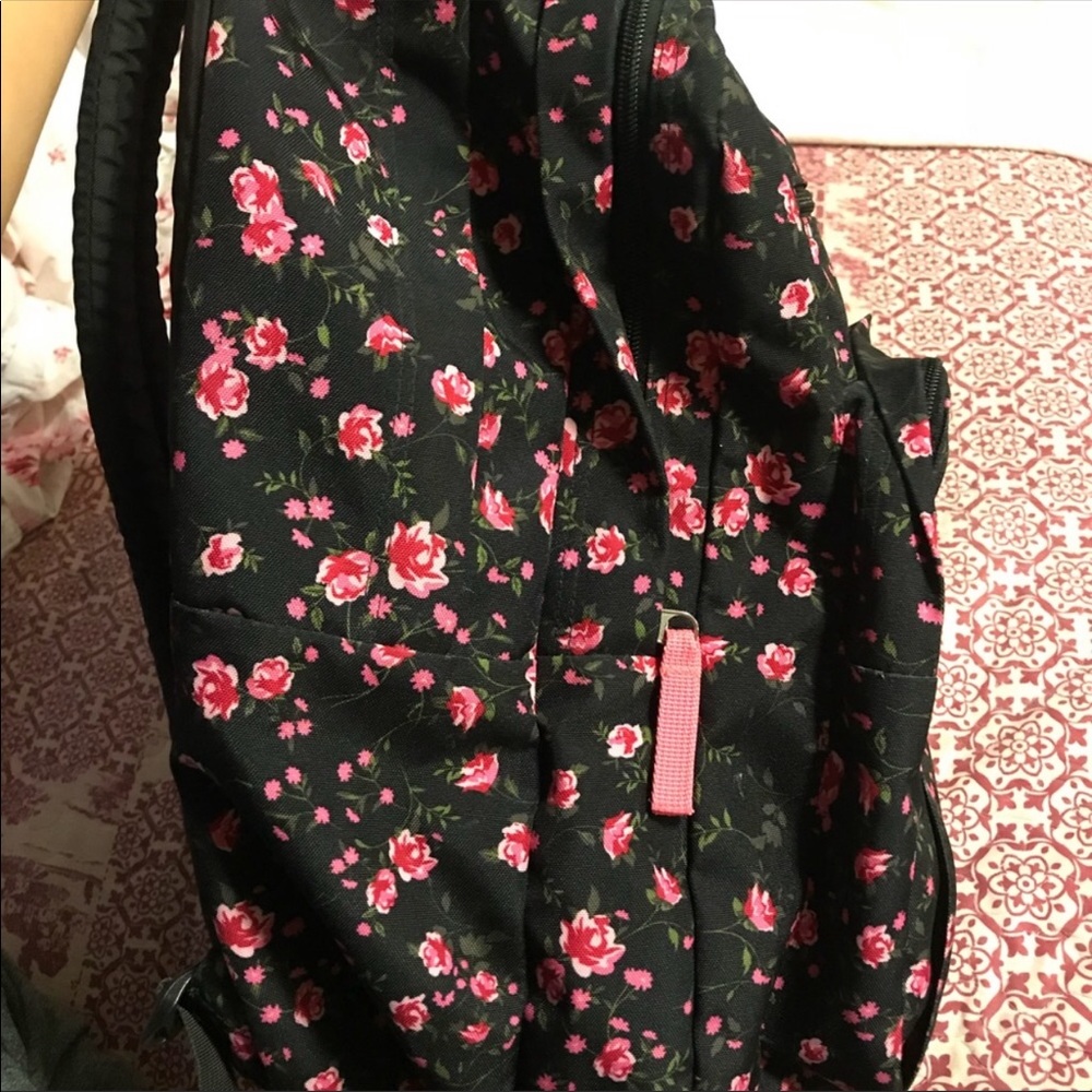 backpack - Picture 2 of 2